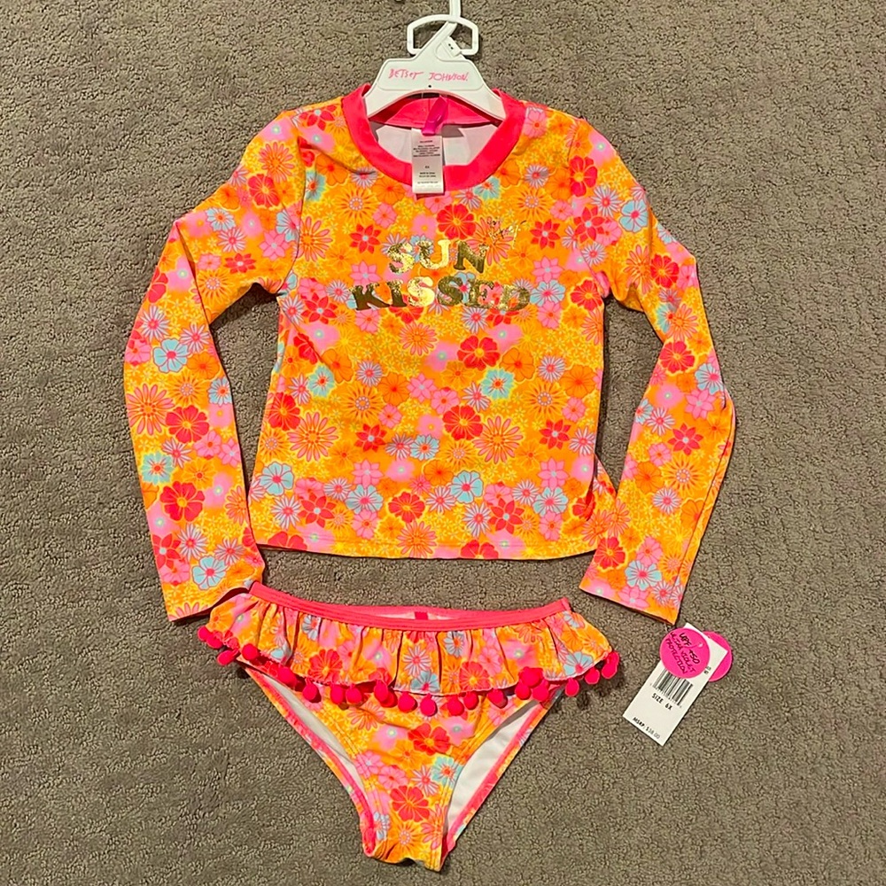 Adorable girl power "sun kissed" Betsy Johnson 2 piece baithing suit NWT 6x